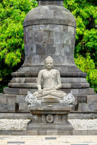 Candi Mendut Manastırı Yakınındaki Borobudur Buda Heykeli Merkezi Java Endonezya — Stok fotoğraf