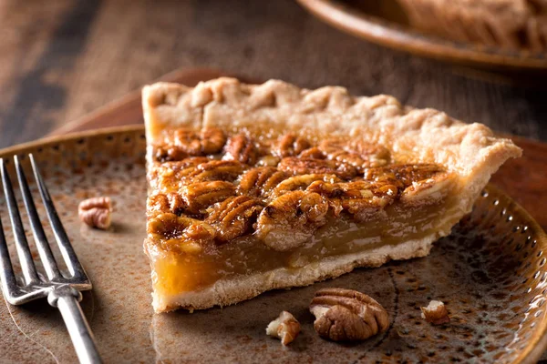 Slice Delicious Home Made Pecan Pie Rustic Table Top — Stock Photo, Image