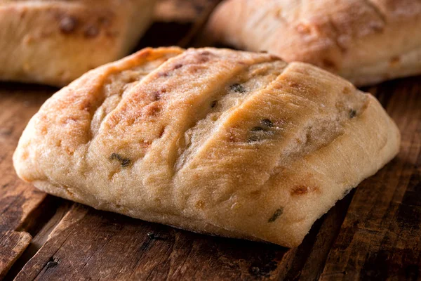 Fresh Baked Cheddar Jalapeno Ciabatta Rustic Wood Board — Stock Photo, Image