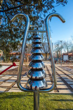 Temalı Meydanı Belchatov, Özgürlük Meydanı'nda