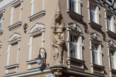 Opole, Polonya - 01 Nisan 2019: Old City Market Square yakınındaki Opole şehir merkezinde. Editoryal görüntü 