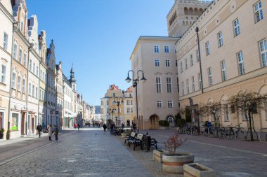 Opole, Polonya - 01 Nisan 2019: Old City Market Square yakınındaki Opole şehir merkezinde. Editoryal görüntü 