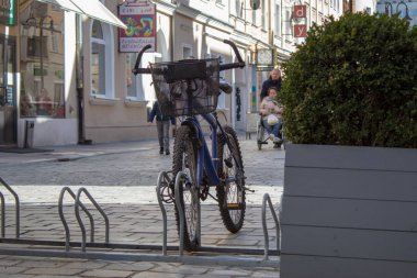 Opole, Polonya - 01 Nisan 2019: Old City Market Square yakınındaki Opole şehir merkezinde. Editoryal görüntü 