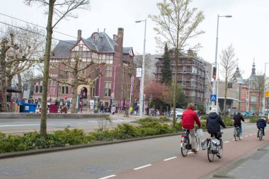Amsterdam, Hollanda-Nisan 6 2019: Amsterdam, Hollanda Müzesi bölgesi.