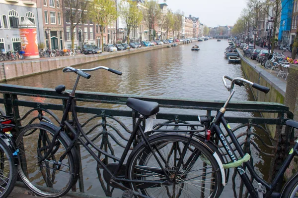 Amsterdam Nederland April 2019 Oude Straten Langs Talrijke Grachten Amsterdam — Stockfoto