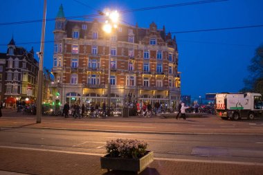 Amsterdam/Hollanda, 06 Nisan 2019: Eski Amsterdam Gece Sokakları