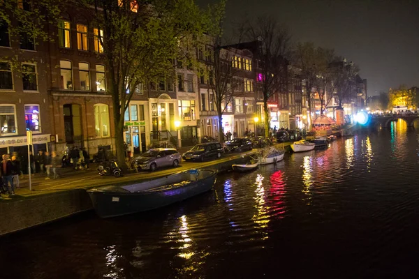 Ámsterdam Países Bajos Abril 2019 Calles Nocturnas Ámsterdam Canales Eliminación — Foto de Stock