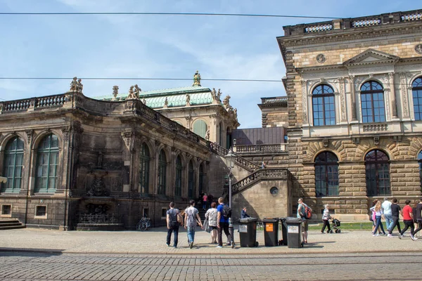 Drážďany Německo Dubna 2019 Zrekonstruovaná Barokní Architektura Pompous Majestátní Městské — Stock fotografie