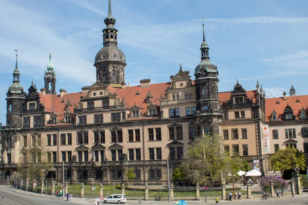 Dresde Alemania Abril 2019 Arquitectura Barroca Restaurada Pomposas Majestuosas Calles — Foto de Stock