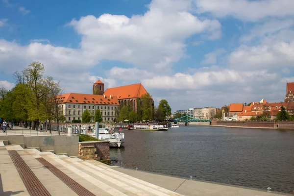 Wroclaw Polonia Abril 2019 Panorama Histórica Ciudad Polaca Reflexión Río — Foto de Stock