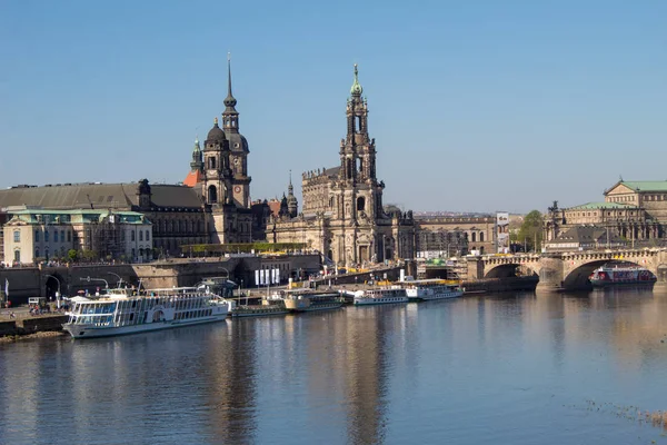 Dresde Alemania Abril 2019 Calles Con Hermosas Obras Maestras Arquitectónicas — Foto de Stock