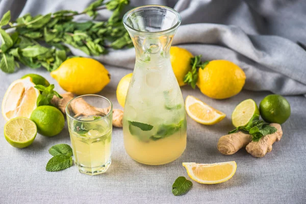 Limonata Fatta Casa Brocca Tessuto Grigio — Foto Stock