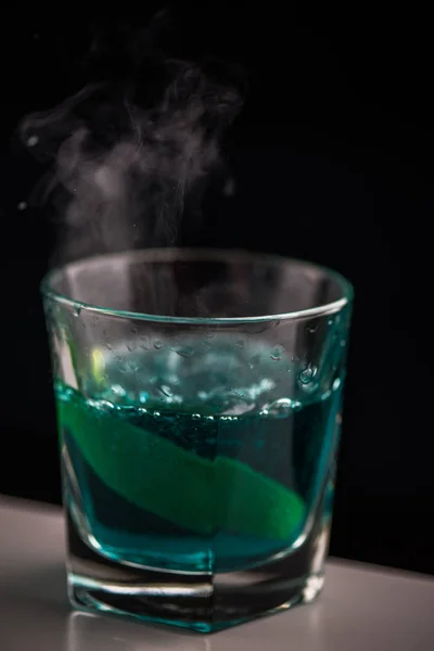 Alcohol Green Cocktail Glass Dark Background — Stock Photo, Image