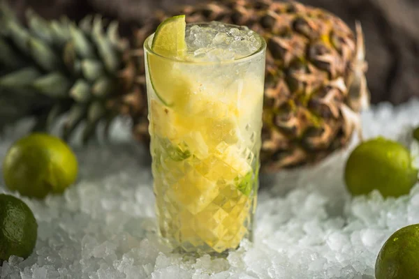 Tropical Exotic Cocktail Glass Ice — Stock Photo, Image