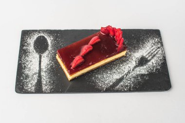 Çocuk oyuncağı physalis beyaz arka plan üzerinde ile kayrak berry jöle kaplı