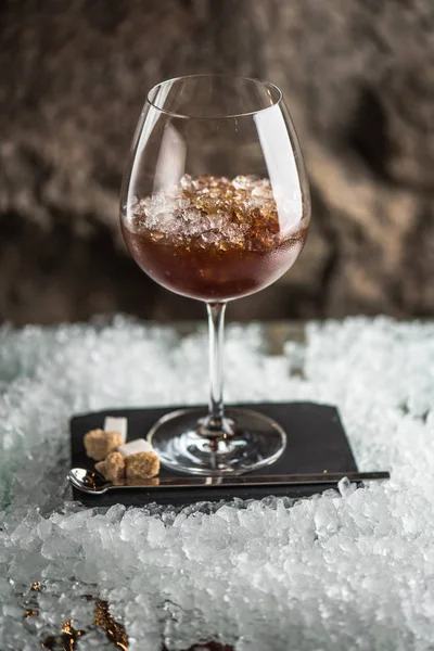 Cóctel Café Vaso Sobre Fondo Borroso Con Hielo — Foto de Stock