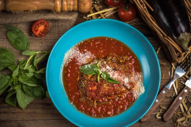 Bolognese sos plaka malzemeler ahşap tablo