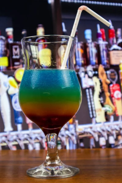 Regenbogen Cocktail Sauren Glas Mit Stroh — Stockfoto