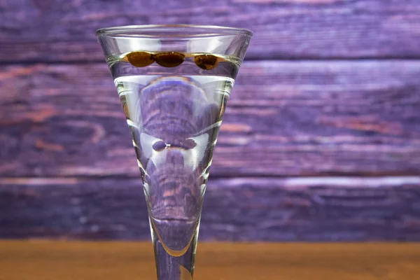 Sambuca Glas Met Drie Koffiebonen — Stockfoto