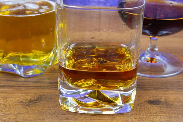 Trois Verres Avec Différentes Boissons Alcoolisées Couleur — Photo