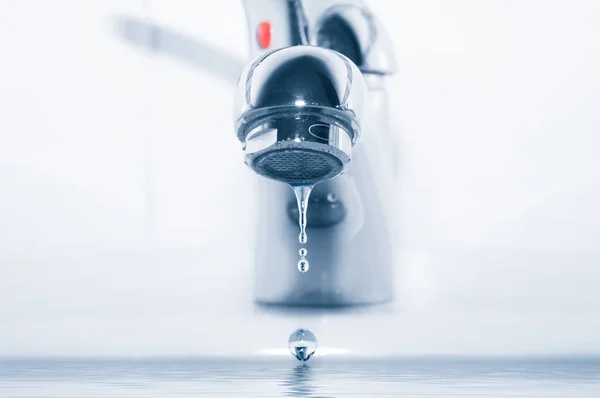 Kraan Water Druppels Closeup — Stockfoto
