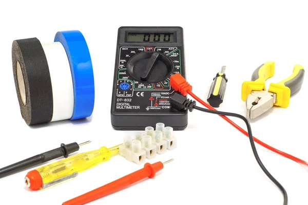 Kit Herramientas Para Electricista También Multímetro Con Conectores Sobre Fondo —  Fotos de Stock