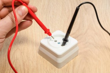 Onay Sınayıcısı'nı kullanma bakım kolaylığı için yuva.