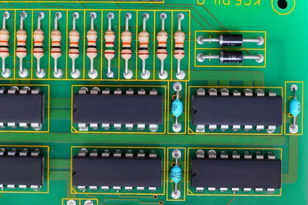 Componentes de placa electrónica, chip digital de placa base. Historia de la ciencia tecnológica . — Foto de Stock