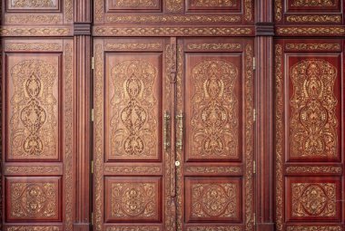 Giriş kapılarının antik dekorasyonunun arka plan ve doku detayları.