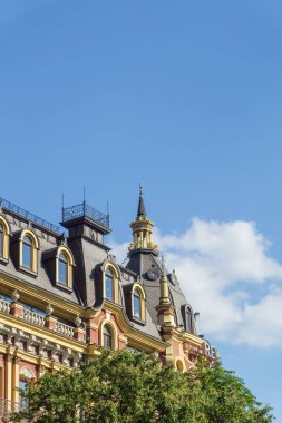 Binanın dekorasyon güzel unsurları.