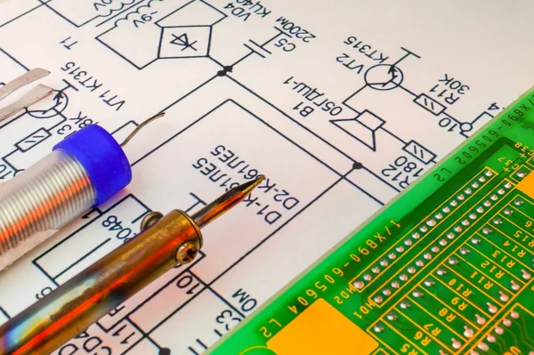 Servicios y reparación de electrónica, tableros electrónicos . — Foto de Stock