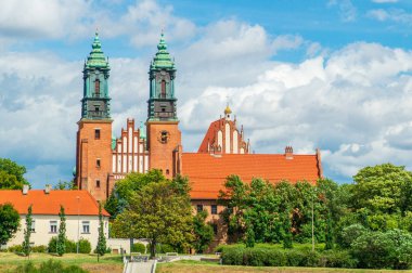 Poznan şehrinde antik tarihi mimari, Polonya.