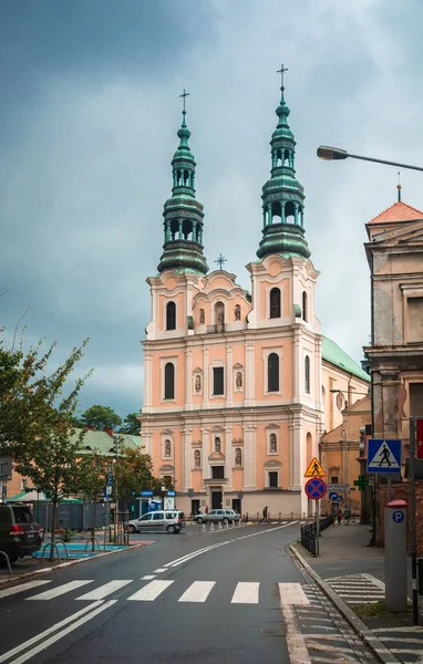 Oude Architectuur Stad Uitzicht Kerk Bij Bewolkt Weer Poznan Polen — Stockfoto