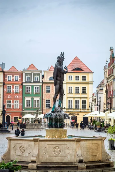 Şehir Merkezindeki Pazar Meydanındaki Şövalye Mimari Anıtı Poznan Polonya Eylül — Stok fotoğraf