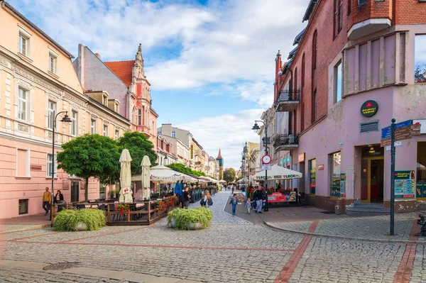 Widok Ulicę Centrum Miasta Zabytkową Architekturę Gniezno Polska Października 2020 — Zdjęcie stockowe