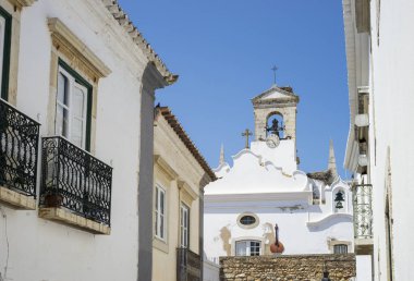 Eski kasaba Faro, Algarve, Portekiz için önde gelen Arco da vila ağ geçidi