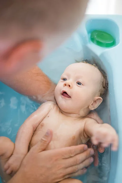 Father Giving Bath Small Baby Boy — Stock Photo, Image