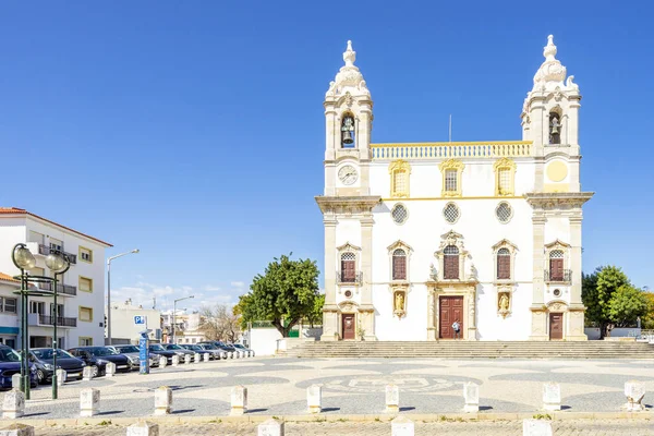 Katholische kirche in faro, algarve, portugal — Stockfoto