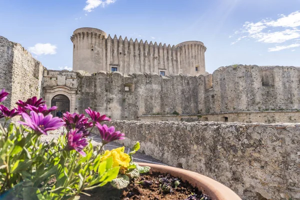 Château normand du XI siècle à Santa Severina, Italie — Photo