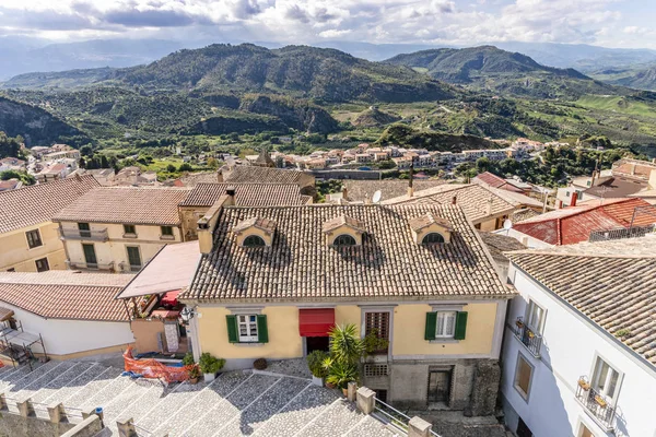 Vista da histórica Santa Severina na Calábria, Itália — Fotografia de Stock