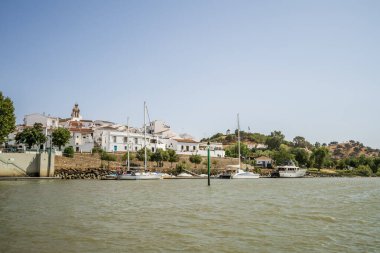 Sanlucar de Guadiana, Guadiana nehrinden çekilmiştir.