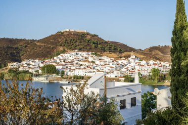 İspanya 'da Sanlucar de Guadiana Portekiz tarafından çekilmiştir.