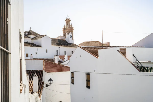 Arquitectura blanca en Sanlúcar de Guadiana, ciudad fronteriza española , — Foto de Stock