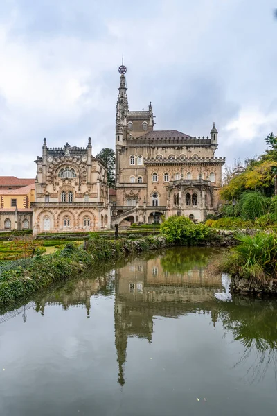 Lyxigt Palats Hotell Omgivet Vacker Trädgård Mealhada Serra Bussaco Portugal — Stockfoto