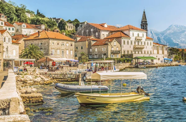 Perast Montenegro Agosto 2017 Vista Del Terraplén Ciudad Perast Kotor — Foto de Stock