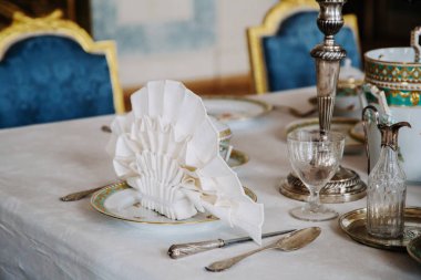 Bir kalede bir Barok tarzı Tablo ayarı. Lüks iç.