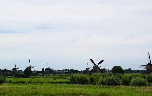 オランダ オランダのユネスコ世界遺産キンデルダイクの風車 — ストック写真