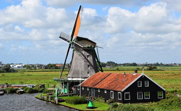 Ανεμόμυλοι Του Zaanse Schans Στο Zaandem Της Ολλανδίας — Φωτογραφία Αρχείου