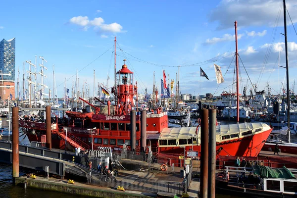 Boats Pauli Landungsbrucken Hafengeburtstag — Stock Photo, Image