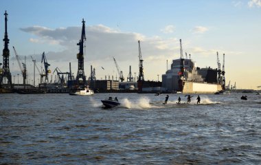 Waterski Göster, Hafengeburtstag St. Pauli-Landungsbrucken 